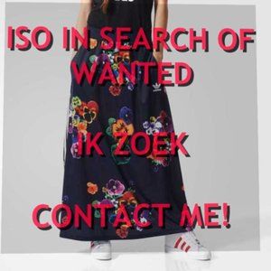 ISO PLEASE SHARE FLORALskirt -size M! NOT FOR SALE